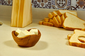 cubitos de queso orgánico para picar en casa mientras esperas a la familia 