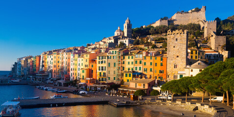 Obraz premium Fortified city of Portovenere on extreme southern peninsula of La Spezia Bay, Italy