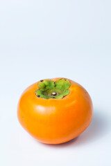 白背景の柿の写真 鳥取県 輝太郎柿