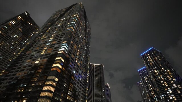 タワーマンション　夜景　ベイエリア
