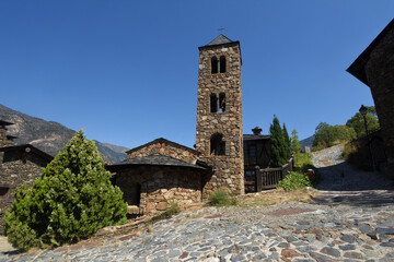 Fototapeta na wymiar church of Auvinya (Aubinya) Andorra