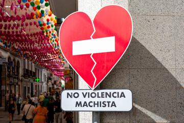 Traffic sign against macho violence
