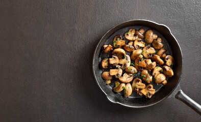 Roasted mushroom in cast iron pan