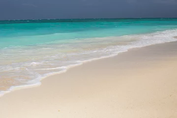 Crédence de cuisine en plexiglas Plage de Nungwi, Tanzanie Beautiful beach at Zanzibar. Paradise beach with blue water in Kendwa village, Zanzibar, Tanzania