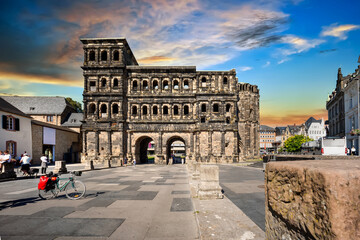 Fototapeta na wymiar Porta Nigra, Roman City Gate in Trier