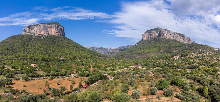 Puig del Castell d'Alar&oacute; 822 m and Puig d'Alcadena 817 m, Alaro, Majorca, Balearic Islands, Spain