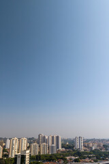 Obraz premium Foto aérea do bairro de Cambuí em Campinas, maior cidade no interior de São Paulo, Brasil