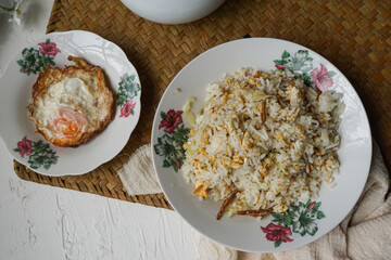 Fried rice (nasi goreng kampung) and fried egg