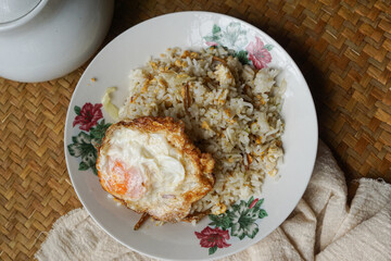 Fried rice (nasi goreng kampung) and fried egg
