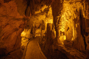 Insuyu Cave. It lies 13 km south-east of Burdur and within the borders of Catalagil village of Burdur. Cool and clean air constantly circulates in the cave.