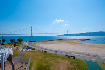 海にかかる橋