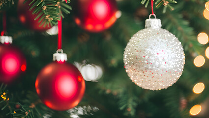 Fototapeta premium Hanged Christmas globes