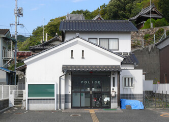 田舎の駐在所。
日本の警察の交番。
警察関連施設。