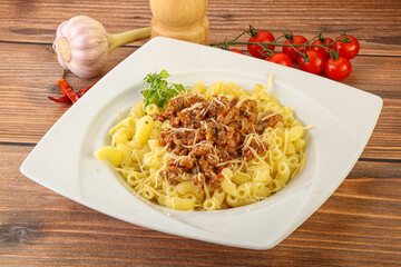 Bolognese pasta with beef meat and cheese