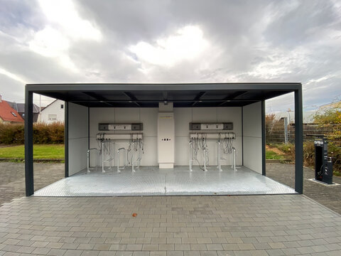 Charger Cube der Stadtwerke Neuffen AG - Neuffen, 20.10.2023