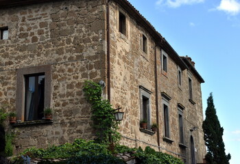Fototapeta na wymiar Altes Steinhaus in Civita di Bagnoregio