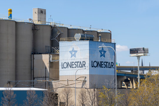 Lone Star Industries facility in Milwaukee, Wisconsin, USA - May 3, 2023. Lone Star Industries, Incorporated, doing business as Buzzi Unicem USA, produces cement and ready-mixed concrete. 