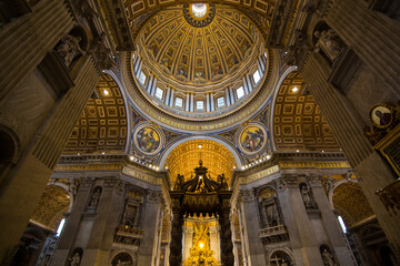 Fototapeta na wymiar Dome of church in Rome.