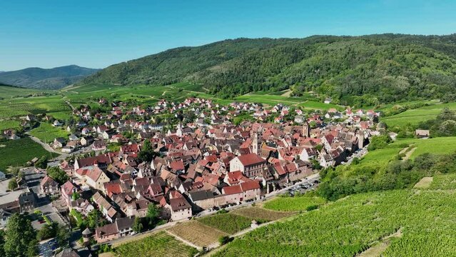 Bergheim, Alsace, France. Vue a&eacute;rienne de l'un des plus beaux villages de France