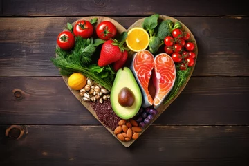 Gordijnen A colorful and healthy assortment of fruits and vegetables arranged in the shape of a heart © pham