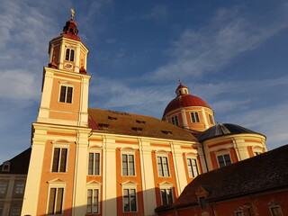 Stiftskirche und Schloss Pöllau
