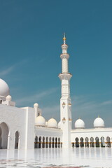 Fototapeta na wymiar Sheikh Zayed Grand Mosque in abu dhabi.