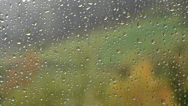 pioggia autunno gocce acqua vetro
