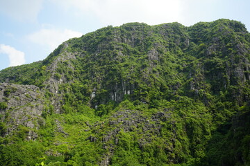 Viewpoint of Mua Cave in Ninh Binh, Vietnam - ベトナム ニンビン ムア洞窟