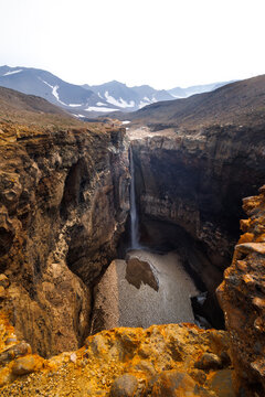 Picturesque view of the dangerous canyon.