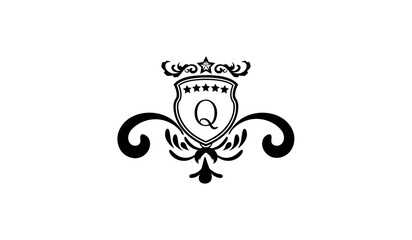 Luxury Retro logo Q