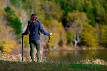 Trekking al Lago Calamone in autunno