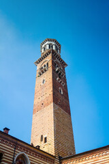 Obraz premium Torre dei Lamberti clock tower of Palazzo della Ragione in Verona