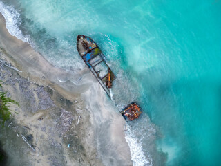 Ship Wrack in the turquoise ocean of Manzanillo, Costa Rica 