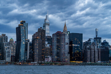 Obraz premium NYC city skyline at dusk
