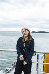 Fototapeta premium ベレー帽を被った女性