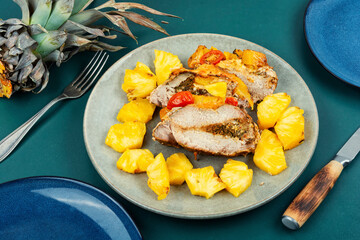 Grilled pork chop with pineapple