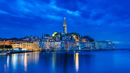 Photo sur Plexiglas Bleu foncé Rovinj, Croatia. Beautiful romantic old town of Rovinj at night, Istria Peninsula, Croatia, Europe.