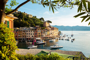 Panorama of marina bay in Portofino village, Liguria, Italy - obrazy, fototapety, plakaty
