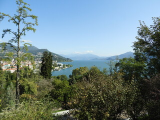 Fototapeta na wymiar italie lac de lugano