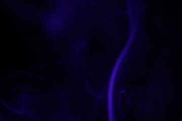 Purple smoke on a dark background, fog pattern, detailed smoke shapes, one line	