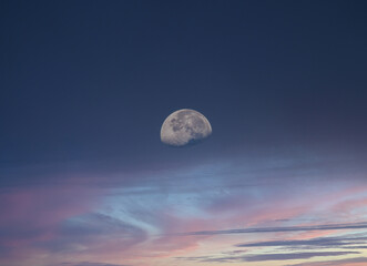 Obraz na płótnie Canvas Moon in sunset