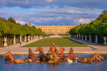 Château de Versailles, bassin d'Apollon - obrazy, fototapety, plakaty
