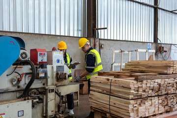 Safety First, Teamwork in Timber Processing at Warehouse