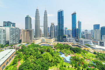 Obraz premium The KLCC Park and the Petronas Twin Towers, Kuala Lumpur