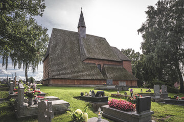 drewniany kościół na Śląsku w Kamieńcu, Polska - obrazy, fototapety, plakaty
