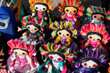 Fototapeta premium traditional dolls in the streets of mexico city