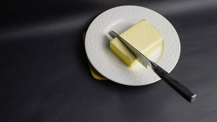 butter with a knife 