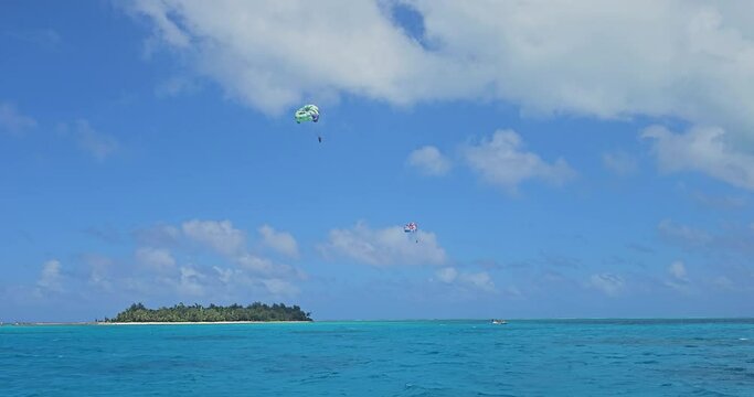 Saipan Managaha Island and clear sky parasailing
saipan, parasailing