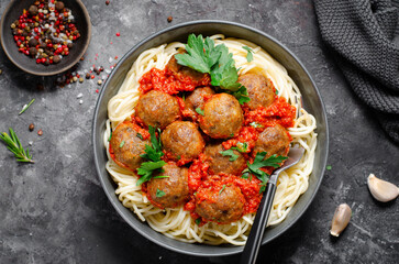 Spaghetti with Meatballs in Tomato Sauce, Italian Pasta