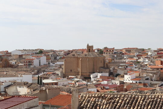 View of Santa Cruz de la Zarza from the church of Santiago Apostol